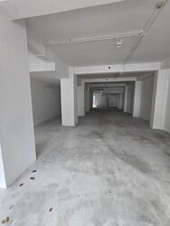 North Canal Road (D1), Retail #624668811
